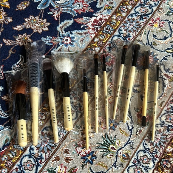 Bobbi Brown Makeup Brush Set - Picture 1 of 12